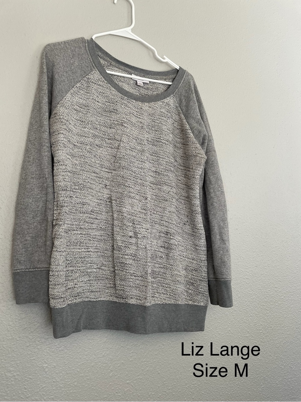 Liz Lange Gray Marled Raglan Crewneck Sweater